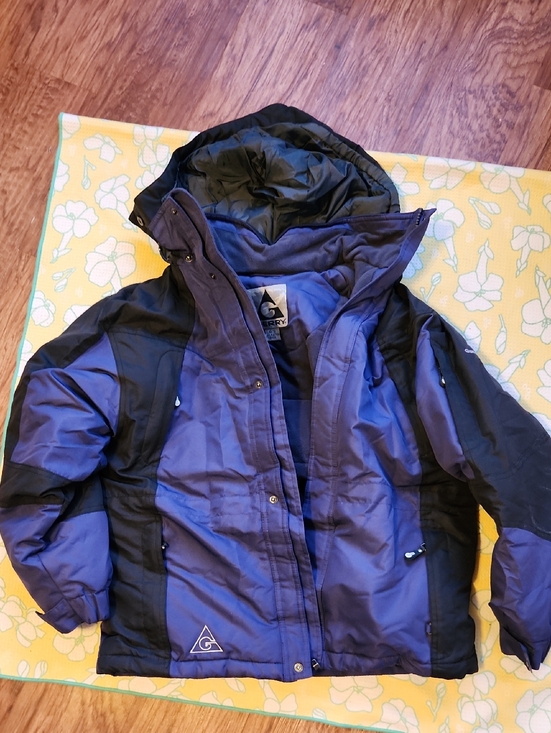 Gerry Weber Other - Gerry Weber Boys Hooded Colorblock Puffer Jacket in Blue and Black
